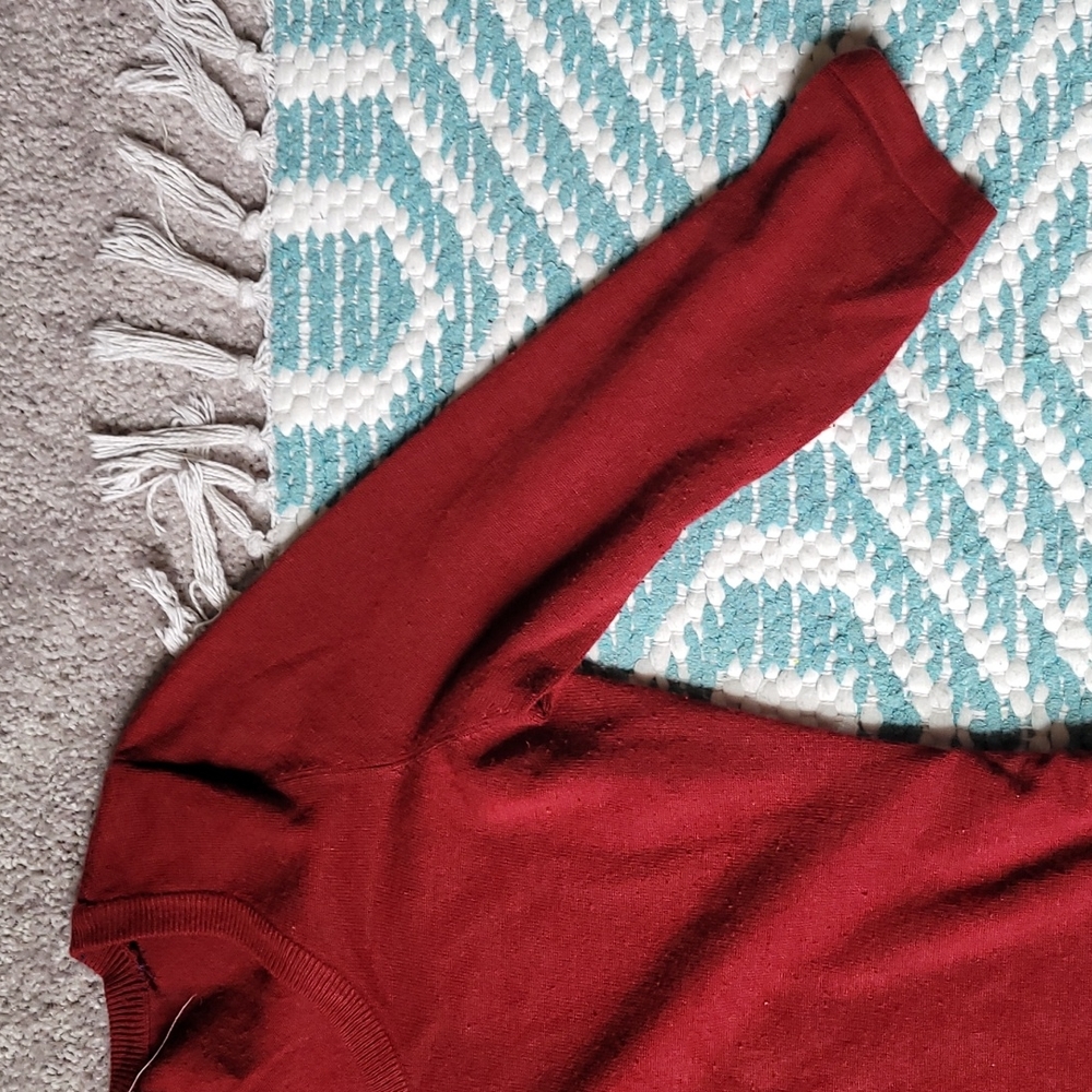 Sweater - Picture 5 of 6
